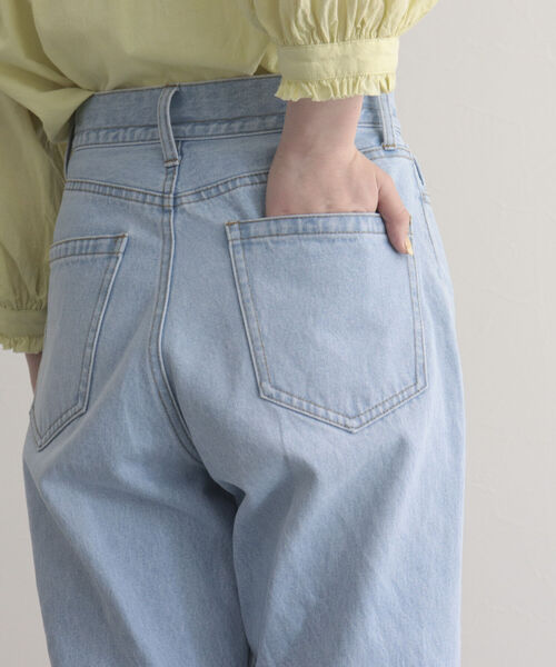 fredy emue（フレディエミュ）の「【fredyemueフレディエミュ】センタープレスストレートデニム（デニムパンツ・レディース・サックスブルー/ネイビー・36/38）」の21枚目の写真