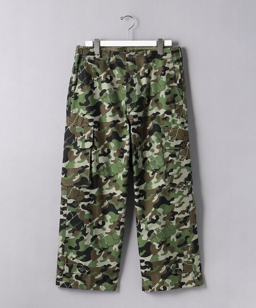 Scye(サイ)の「<Scye> カモフラージュプリント カーゴパンツ(カーゴパンツ・メンズ・オリーブ・38)」の1枚目の写真