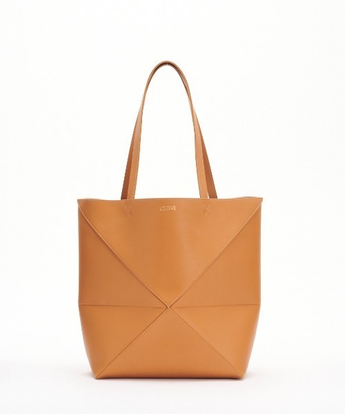 LOEWE（ロエベ）の「パズルフォルド トート（シャイニーカーフ）（トートバッグ・レディース・ブラック/ダークカーキ/ベージュ系その他・ONE SIZE）」の3枚目の写真