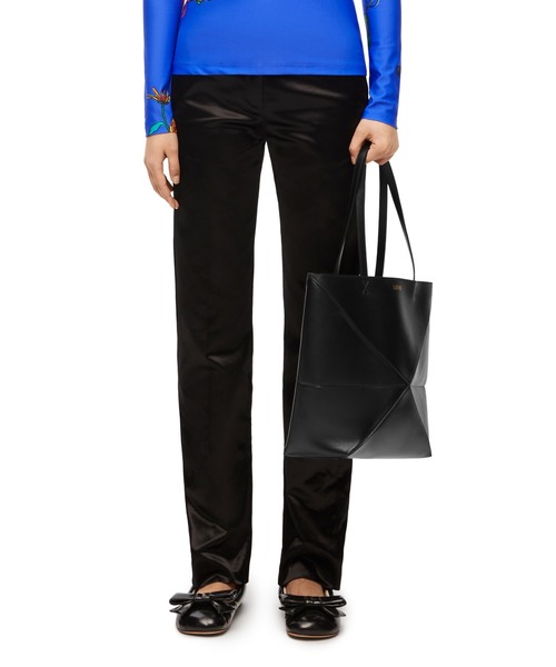 LOEWE（ロエベ）の「パズルフォルド トート（シャイニーカーフ