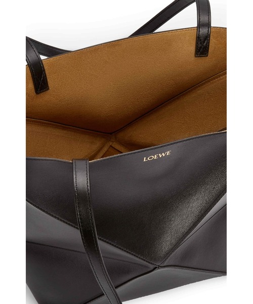 LOEWE（ロエベ）の「パズルフォルド トート（シャイニーカーフ