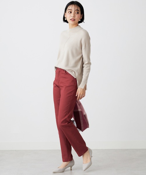 BELLUNA（ベルーナ）の「静電防止蓄熱綿サテンカラーパンツ股下６９cm（その他パンツ・レディース・サンドベージュ/パープル系その他/オフホワイト/マスタード/グリーン/ブラック/レッド系その他/モカ/キャメル/モスグリーン/パープル/イエロー系その他・LARGE/X-LARGE/MEDIUM/SMALL）」の22枚目の写真