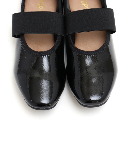 grandfleur(グランドフルール)の「太めベルト スクエアトゥフラットパンプス(パンプス・レディース・グリーン/ブラック/ブラウン・25.5cm/25.0cm/24.5cm/26.5cm/23.0cm/22.5cm/26.0cm/23.5cm/24.0cm)」の21枚目の写真