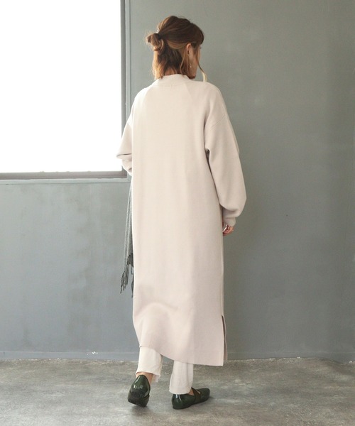 grandfleur(グランドフルール)の「太めベルト スクエアトゥフラットパンプス(パンプス・レディース・グリーン/ブラック/ブラウン・25.5cm/25.0cm/24.5cm/26.5cm/23.0cm/22.5cm/26.0cm/23.5cm/24.0cm)」の7枚目の写真