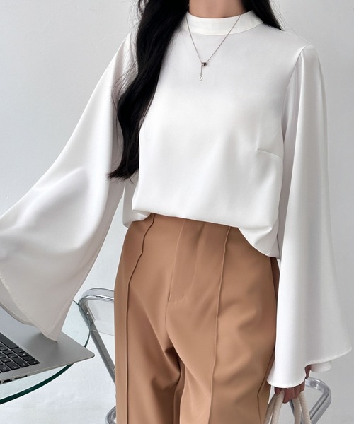 ECLIN（エクラン）の「ハイネックフレアスリーブブラウス（シャツ/ブラウス・レディース・ホワイト/ベージュ/ブラック・M/L）」の7枚目の写真