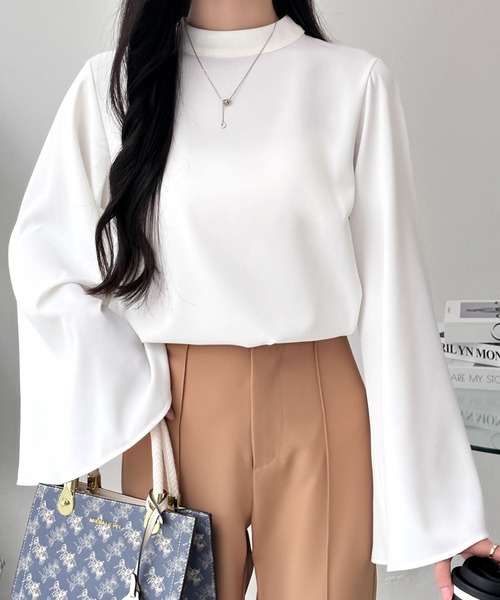 ECLIN（エクラン）の「ハイネックフレアスリーブブラウス（シャツ/ブラウス・レディース・ホワイト/ベージュ/ブラック・M/L）」の8枚目の写真