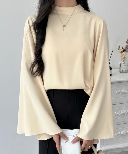 ECLIN（エクラン）の「ハイネックフレアスリーブブラウス（シャツ/ブラウス・レディース・ホワイト/ベージュ/ブラック・M/L）」の16枚目の写真