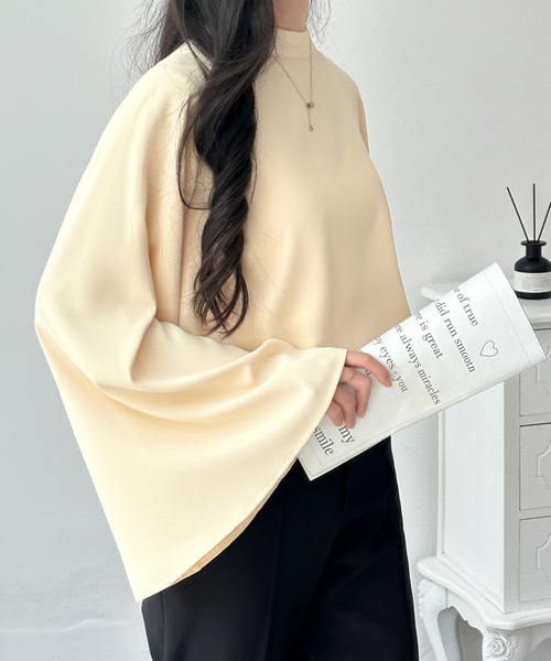 ECLIN（エクラン）の「ハイネックフレアスリーブブラウス（シャツ/ブラウス・レディース・ホワイト/ベージュ/ブラック・M/L）」の18枚目の写真