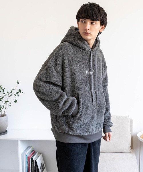 KANGOL（カンゴール）の「KANGOL × Rocky Monroe 別注コラボ ロゴ刺繍ボアフリースプルオーバーパーカー（パーカー・メンズ・ブラウン/ブラック/ネイビー/グレー/ベージュ/ブルー/オフホワイト・XL/M/L）」の9枚目の写真