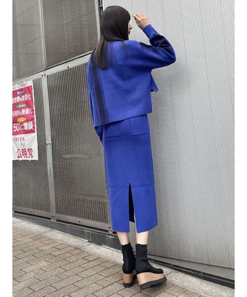 MURUA（ムルーア）の「バックスリットニットナロースカート（スカート・レディース・ブラック/グレー/ブルー/ダークオレンジ・FREE）」の19枚目の写真