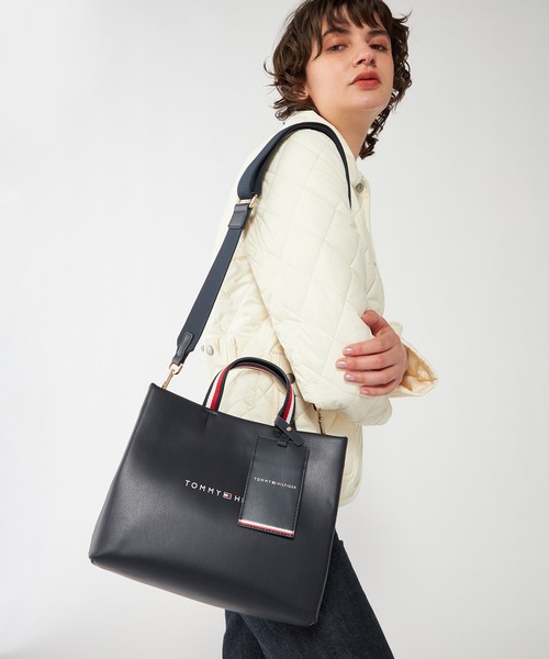 TOMMY HILFIGER(トミーヒルフィガー)の「【Oggi掲載】ミディアムショッパートートバッグ(トートバッグ・レディース・ネイビー・FREE)」の13枚目の写真