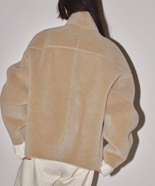 TODAYFUL(トゥデイフル)の「TODAYFUL Standcollar Boa Jacket 12220006(その他アウター・レディース・ベージュ/オフホワイト・36)」の7枚目の写真