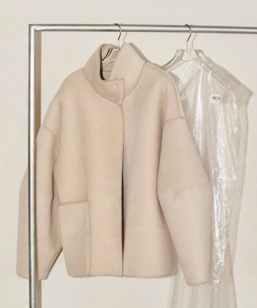TODAYFUL(トゥデイフル)の「TODAYFUL Standcollar Boa Jacket 12220006(その他アウター・レディース・ベージュ/オフホワイト・36)」の11枚目の写真