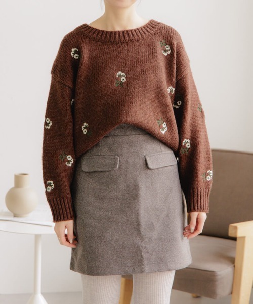 flower（フラワー）の「ウィンターブーケニット（ニット/セーター・レディース・ブラウン/アイボリー・FREE）」の8枚目の写真