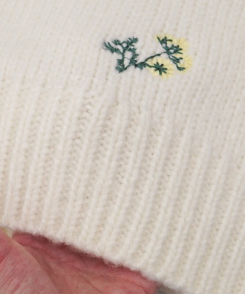 flower（フラワー）の「ウィンターブーケニット（ニット/セーター・レディース・ブラウン/アイボリー・FREE）」の4枚目の写真