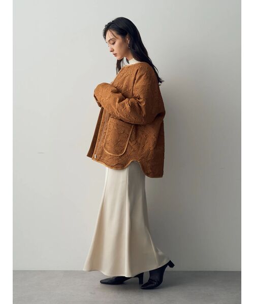 YECCA VECCA（イェッカヴェッカ）の「サテンマーメイドスカート（スカート・レディース・グレー/ブラック/アイボリー・FREE）」の10枚目の写真