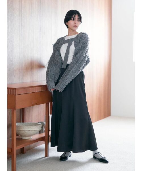 YECCA VECCA（イェッカヴェッカ）の「サテンマーメイドスカート（スカート・レディース・グレー/ブラック/アイボリー・FREE）」の19枚目の写真