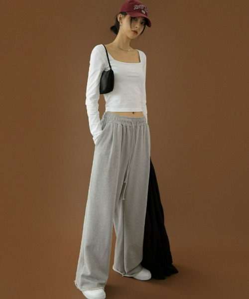 BLACKUP（ブラックアップ）の「[MADE] レビリースクエアネッククロップTシャツ（Tシャツ/カットソー・レディース・ホワイト/ブラック/ブルーグリーン/チャコールグレー・FREE）」の17枚目の写真