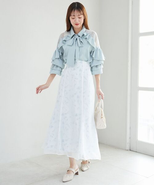 MAJESTIC LEGON（マジェスティックレゴン）の「Ladyレースフリルブラウス（シャツ/ブラウス・レディース・ピンク/オフホワイト/チャコールグレー/ブルー・MEDIUM）」の16枚目の写真