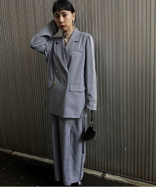 【値下げ】AMERI アメリ シアートップス シースルー 花柄 薔薇 ローズ AMERI アメリ シアートップス シースルー 花柄 薔薇 ローズ 長袖