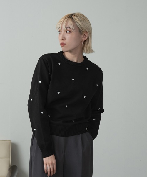 I_am(アイアム)の「heartful crew neck pullover / ハートフルクルーネックプルオーバー(Tシャツ/カットソー・レディース・アイボリー/ブラック・FREE)」の2枚目の写真