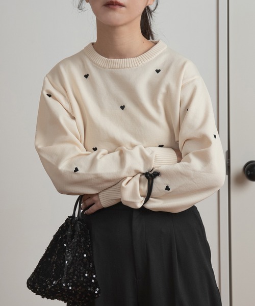 I_am(アイアム)の「heartful crew neck pullover / ハートフルクルーネックプルオーバー(Tシャツ/カットソー・レディース・アイボリー/ブラック・FREE)」の7枚目の写真