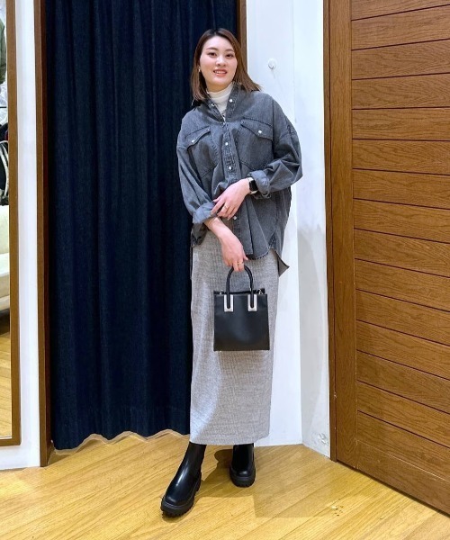 BAYFLOW（ベイフロー）の「[ストレッチ入り♪細見え]カットリブスカート（スカート・レディース・アイボリー/ブルー/ブラック/グレー/カーキ・X-SMALL/SMALL/MEDIUM）」の17枚目の写真