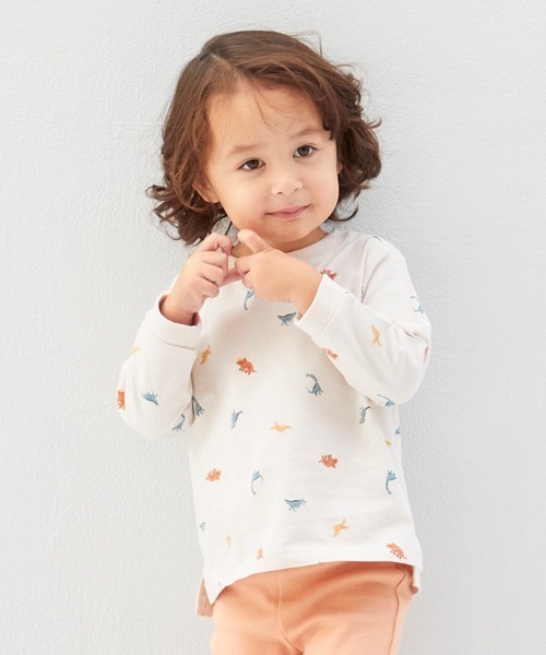 petit main(プティマイン)の「【プティプラ】BOYS長袖Tシャツ(Tシャツ/カットソー・キッズ・エメラルド/ブルー/ピンク/ブラック×ホワイト/ホワイト/オフホワイト/クリーム/ライトブルー/ブラック/マルチ・130cm/80cm/90cm/110cm/120cm/100cm)」の10枚目の写真