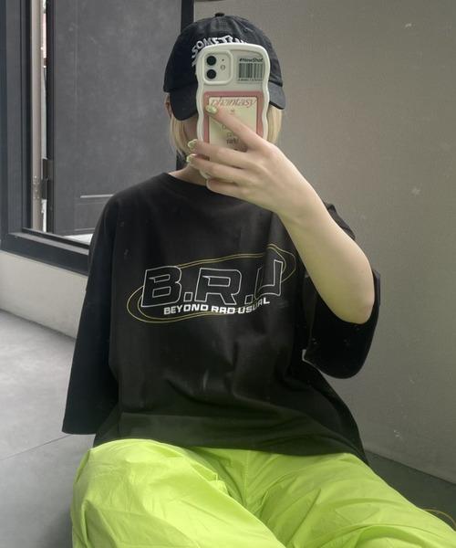 B.R.U（ブル）の「【B.R.Uロゴ】プリント柄ドロスト半袖（Tシャツ/カットソー・メンズ・チャコールグレー/ホワイト/ピンク・FREE）」の22枚目の写真