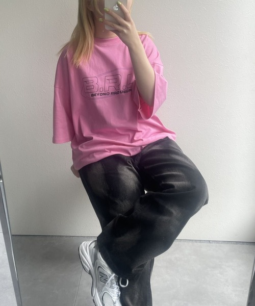 B.R.U（ブル）の「【B.R.Uロゴ】プリント柄ドロスト半袖（Tシャツ/カットソー・メンズ・チャコールグレー/ホワイト/ピンク・FREE）」の21枚目の写真