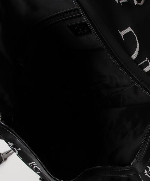1 piu 1 uguale 3（ウノピゥウノウグァーレトレ）の「BOSTON BAG（ボストンバッグ・メンズ・ブラック・FREE）」の18枚目の写真
