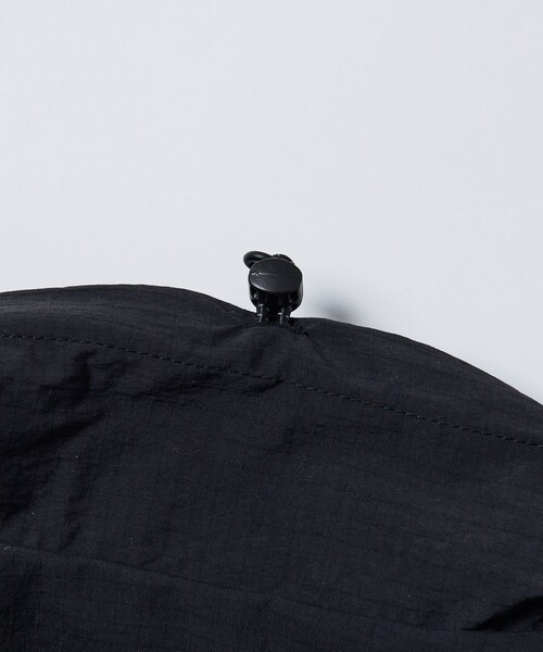 FREAK'S STORE（フリークスストア）の「コーデュラナイロン テックベスト/リラックスフィット（ベスト・メンズ・ブラック/オリーブ・MEDIUM/LARGE）」の15枚目の写真