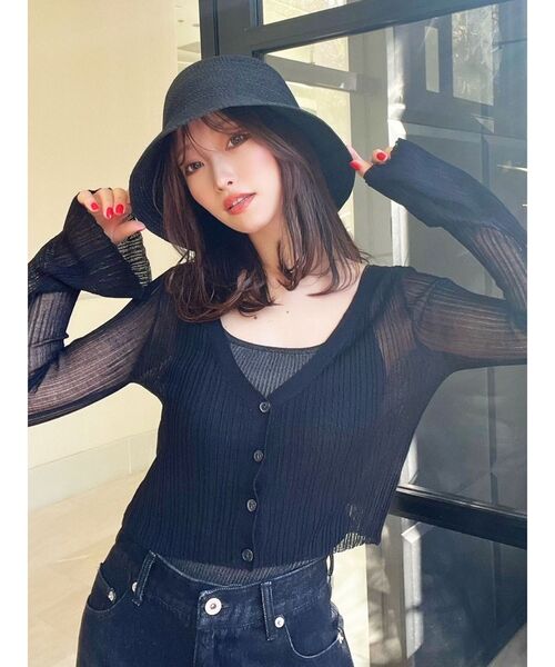 RESEXXY(リゼクシー)の「シアーニットタイトカーディガン【セットアップ着用可能】(カーディガン/ボレロ・レディース・ホワイト/ブラック/レッド/その他1・FREE)」の2枚目の写真