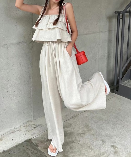 Twinkle;pm(トゥインクルピーエム)の「ティアードキャミ×ワイドパンツセットアップ(ワンピース・レディース・オフホワイト/ネイビー・FREE)」の6枚目の写真