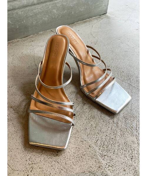 RESEXXY（リゼクシー）の「ランダムラインピンヒールサンダル（サンダル・レディース・ブラック/アイボリー/シルバー・SMALL/LARGE/MEDIUM）」の22枚目の写真