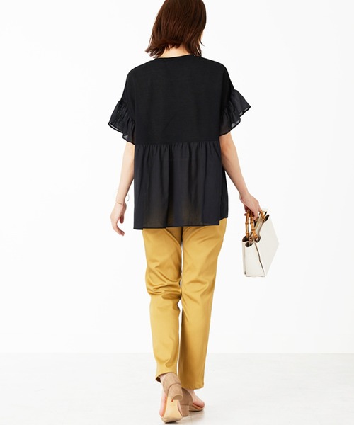 BELLUNA PLUS(ベルーナ)の「異素材使いギャザーチュニック(Tシャツ/カットソー・レディース・ブラック・MEDIUM/LARGE/X-LARGE)」の9枚目の写真