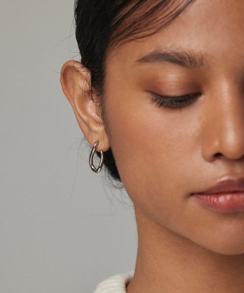 CENE（セネ）の「【CENE】セネ/アシンメトリードロップピアス（ピアス（両耳用）・レディース・シルバー/ゴールド・FREE）」の5枚目の写真