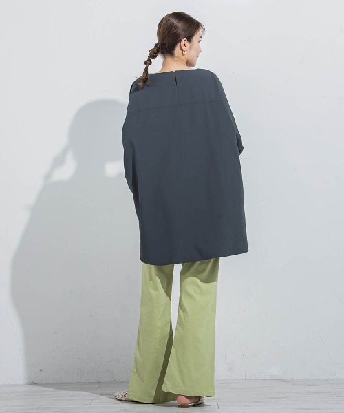 VICKY(ビッキー)の「【BIGシルエット】ドルマンブラウス≪手洗い可能≫(シャツ/ブラウス・レディース・ホワイト/チャコールグレー・M)」の15枚目の写真