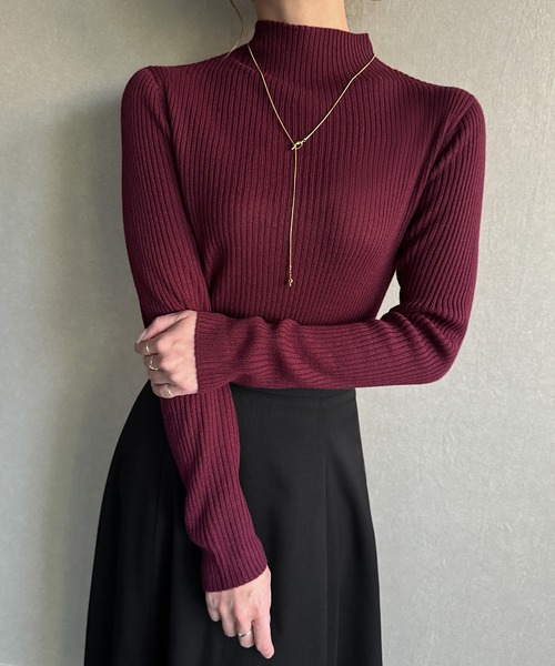 JUNOAH（ジュノア）の「ボトルネックリブニット（ニット/セーター・レディース・イエロー/ブラック/ベージュ/ボルドー/グレイッシュベージュ/ブルー/オフホワイト/ピンク系その他・MEDIUM/LARGE）」の11枚目の写真