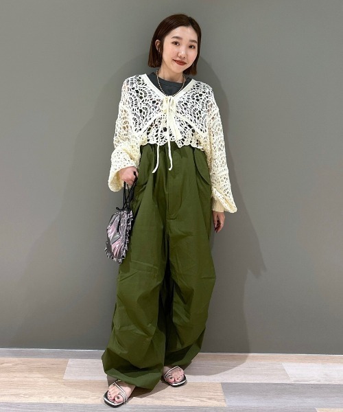 RODEO CROWNS WIDE BOWL（ロデオクラウンズワイドボウル）の「サスペンダー付きオーバーパンツ（つなぎ/オールインワン・レディース・グレー/カーキ/ライトピンク/オフホワイト・FREE）」の5枚目の写真