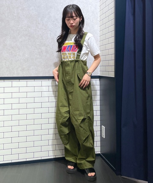 RODEO CROWNS WIDE BOWL（ロデオクラウンズワイドボウル）の「サスペンダー付きオーバーパンツ（つなぎ/オールインワン・レディース・グレー/カーキ/ライトピンク/オフホワイト・FREE）」の8枚目の写真