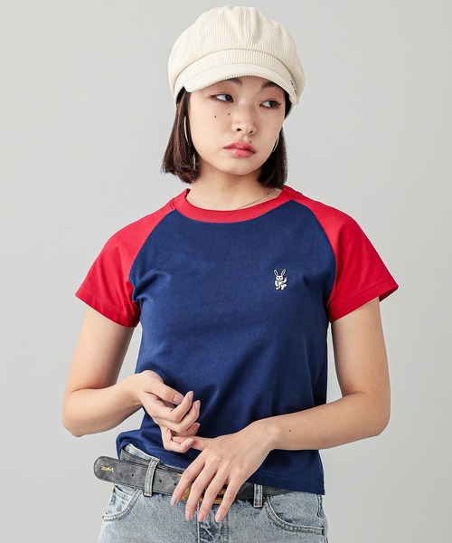 X-girl（エックスガール）の「EMBROIDERED BUNNY RAGLAN SLEEVE BABY TEE（Tシャツ/カットソー・レディース・ブラック/ネイビー・S/M）」の3枚目の写真