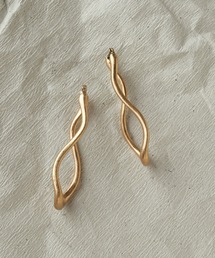 トゥワール ライン ピアス