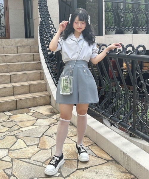 F i.n.t（フィント）の「ストライプパイピング開衿シャツ/fint（シャツ/ブラウス・レディース・アイボリー/ライトグレー・FREE）」の6枚目の写真