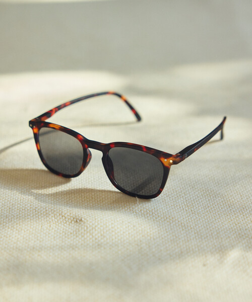 FREAK'S STORE（フリークスストア）の「IZIPIZI/イジピジ #E / UVカット ファッション用グラス（サングラス・メンズ・ブラック/ブラウン・ONE SIZE）」の5枚目の写真