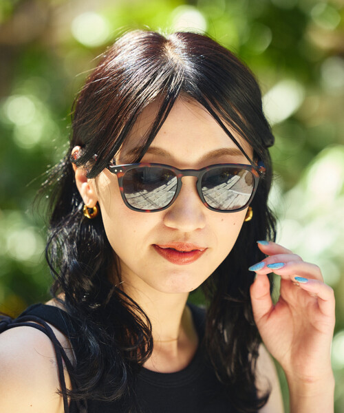 FREAK'S STORE（フリークスストア）の「IZIPIZI/イジピジ #E / UVカット ファッション用グラス（サングラス・メンズ・ブラック/ブラウン・ONE SIZE）」の11枚目の写真