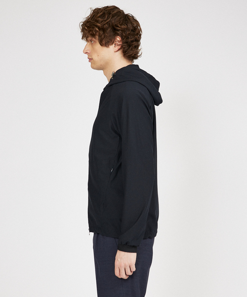 DESIGNWORKS（デザインワークス）の「【セットアップ対応】サマー メッシュパーカー（パーカー・メンズ・グレイッシュベージュ/ダークネイビー・50/48/46）」の4枚目の写真