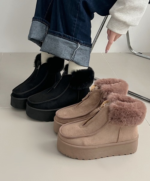 Shoes in Closet(シューズインクローゼット)の「軽量厚底 プラットフォーム センタージップ/ファスナー ムートンブーツ 6839(ブーツ・レディース・ブラック/ブラウン系その他・S/M/L/LL)」の4枚目の写真