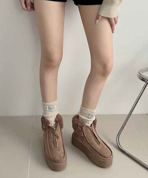 Shoes in Closet(シューズインクローゼット)の「軽量厚底 プラットフォーム センタージップ/ファスナー ムートンブーツ 6839(ブーツ・レディース・ブラック/ブラウン系その他・S/M/L/LL)」の18枚目の写真