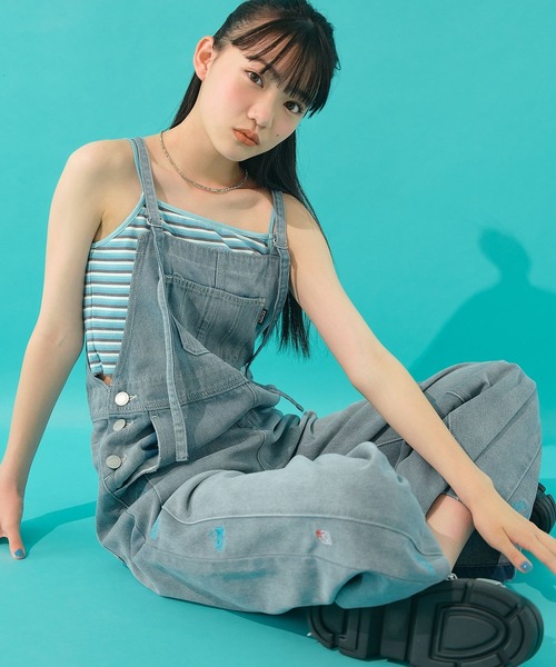repipi armario(レピピ アルマリオ)の「【ハンギョドン】デニムオーバーオール(サロペット/オーバーオール・キッズ・ブラック/ブルー・SMALL/MEDIUM/LARGE)」の7枚目の写真